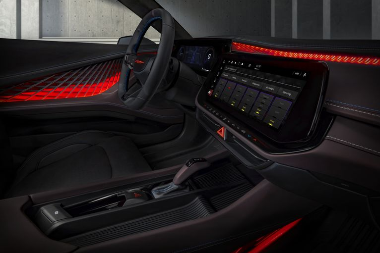 Interior del Dodge Charger Daytona SRT eléctrico