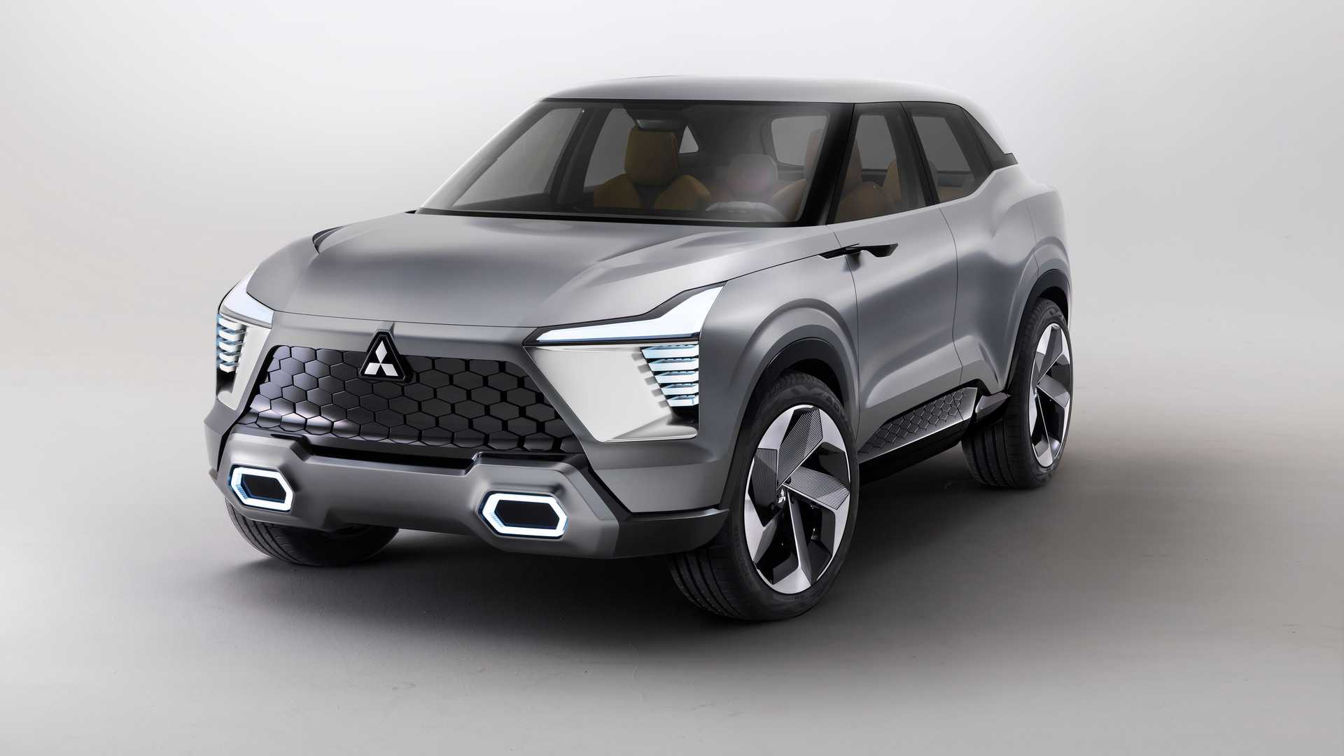 Mitsubishi XFC Concept Cuarto frontal