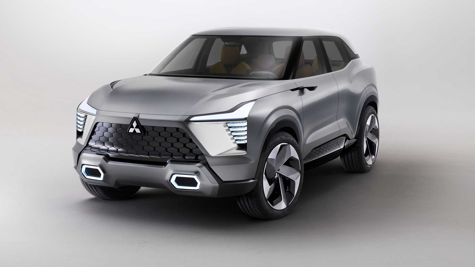 Mitsubishi XFC Concept Front Quarter