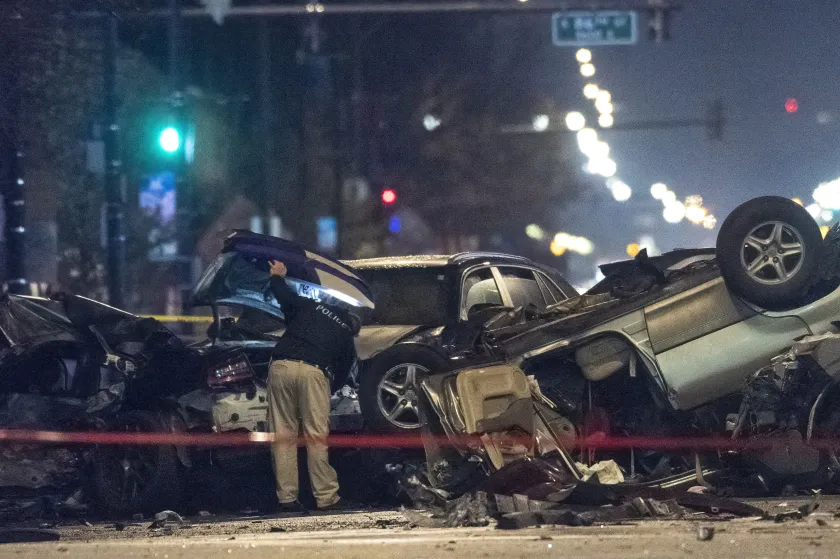 Stolen car caused multiple crash in Chicago