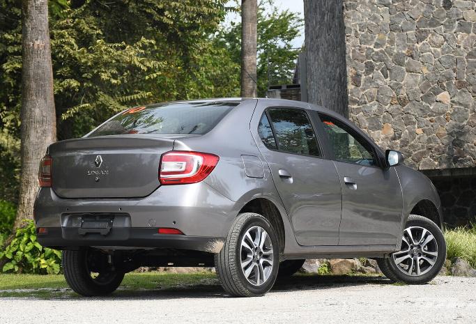 RENAULT LOGAN 2023