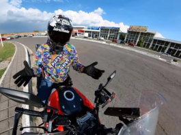 YouTuber invita a marchar en CDMX contra reglamento de motos