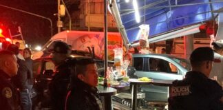 Auto choca contra puesto de tacos en Narvarte