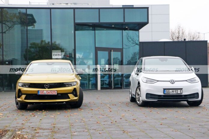 Imágenes espía del Opel Astra Electric 2023