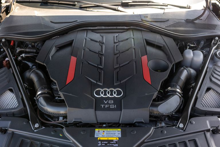 Audi S8 2023