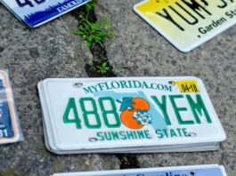 Cómo sacar el sticker de las placas por internet en Florida Cómo sacar el sticker de las placas por internet en Florida
