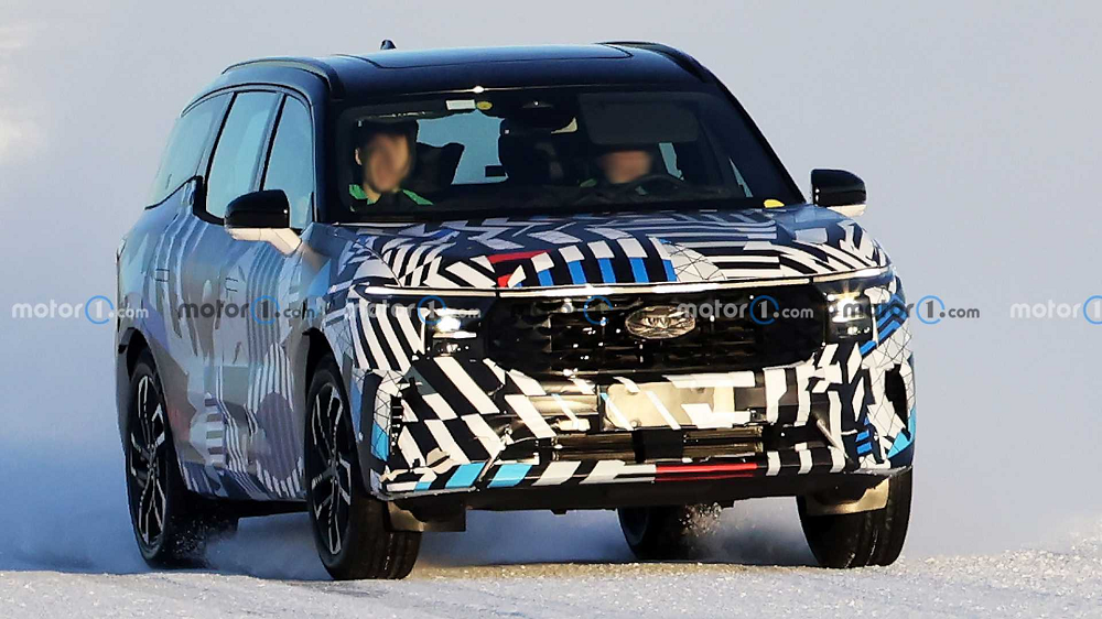 Spy images of the Ford Edge