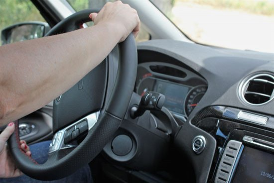 Cómo manejar un carro automático