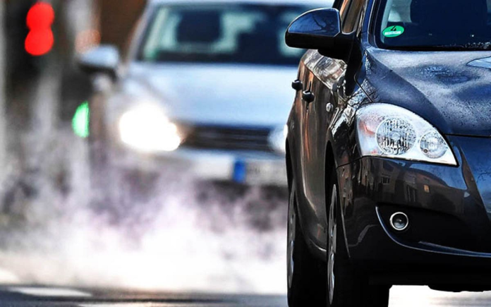 Europa prohíbe venta de autos nuevos a gasolina para 2035