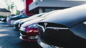 CUÁL ES EL TESLA MÁS RÁPIDO