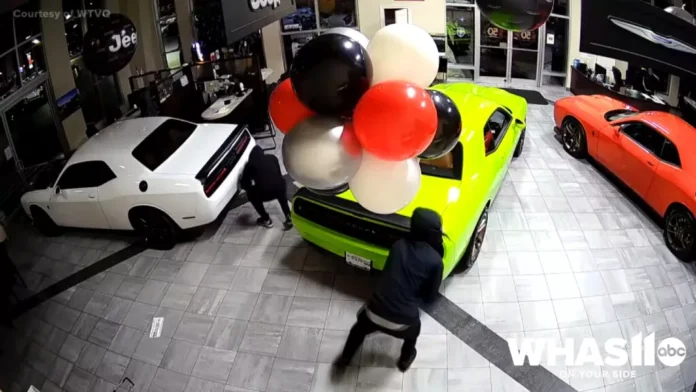 DODGE CHALLENGER HELLCATS