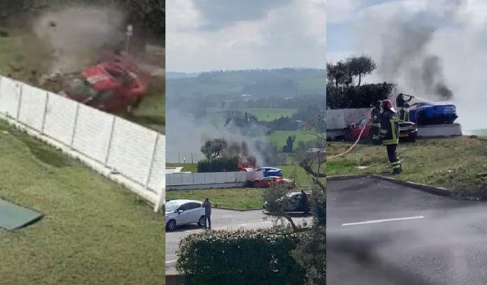 Dos Ferraris chocan contra la cerca de una villa italiana