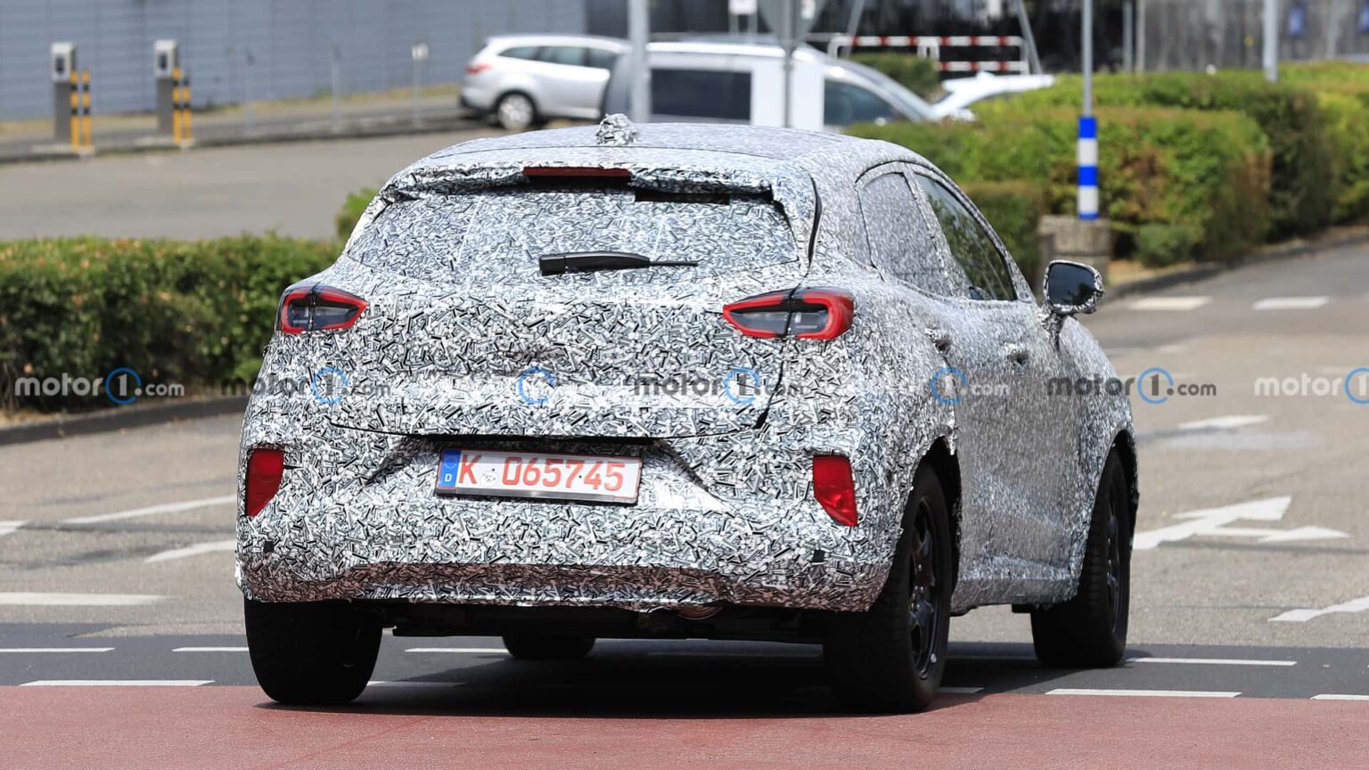 Rediseño del Ford Puma 2024 sorprendido en plena prueba de carretera