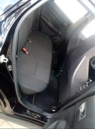 Suzuki Swift sport 2021 interior, asientos traseros