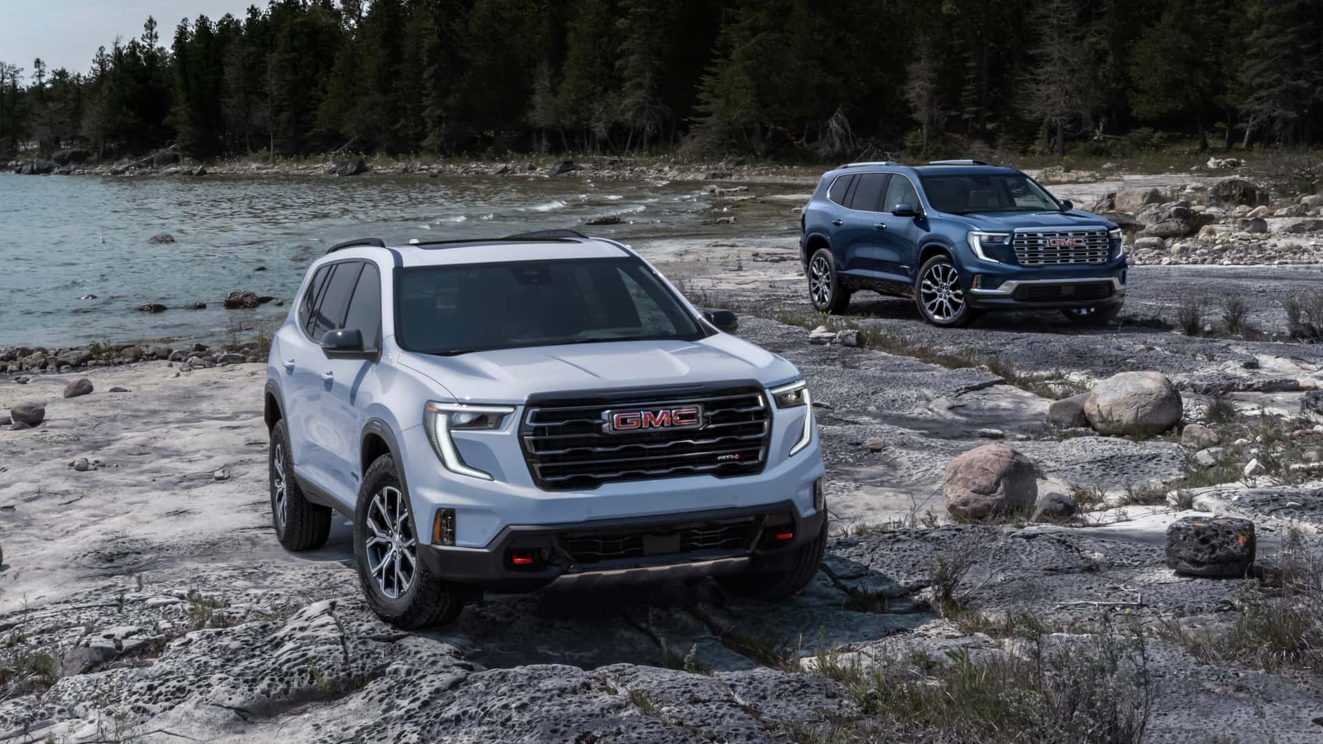 La Nueva GMC Acadia 2024 Un Gigante Tecnológico con 328 HP y Pantalla