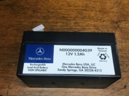 Bateria auxiliar del Mercedes Benz