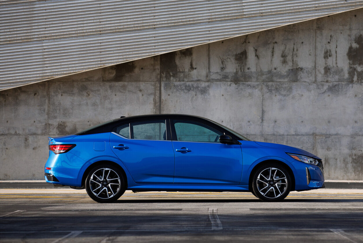 Nissan Sentra 2024 en México Características, precio, versiones, fotos