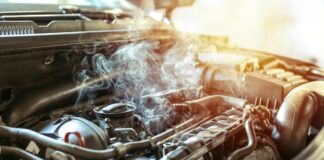 ¿Por Qué se Calienta mi Auto Cuando Enciendo el Aire Acondicionado? (Causas y Solución)