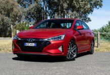 Fallas Comunes del Hyundai Elantra (2017-2020): ¿El Mismo «Clic» del Volante que el Forte?