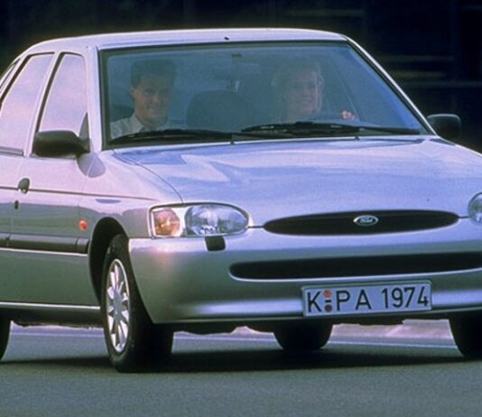 Fallas comunes de la Ford Escort 1990–1995: ¿Sigue siendo una buena compra en México?