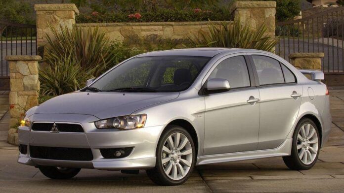 Mitsubishi-Lancer-2008-recall-sun-roof