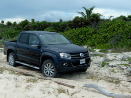 Volkswagen Amarok 2011–2022: fallas y qué revisar antes de comprar Volkswagen Amarok de primera generación, vista frontal y lateral